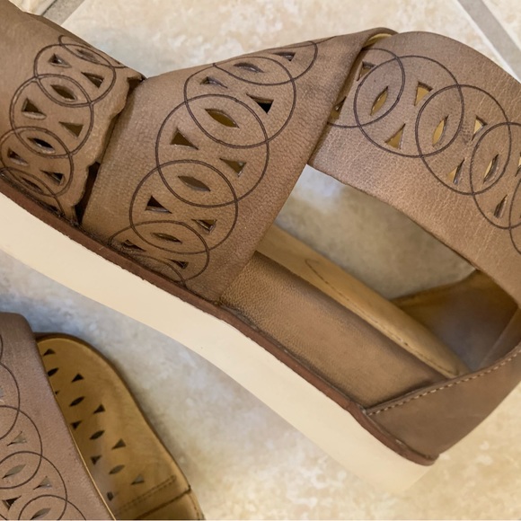 🔥 BUSSOLA LEATHER zip back brown sandals women’s size 37 7 -  7.5 - Picture 8 of 15